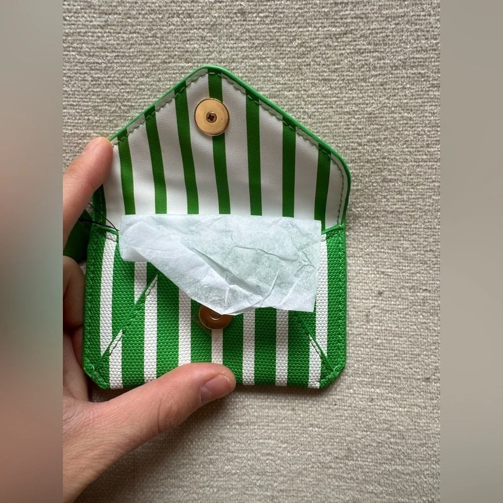 💚NWT Kate Spade Stripe Envelope Card Case